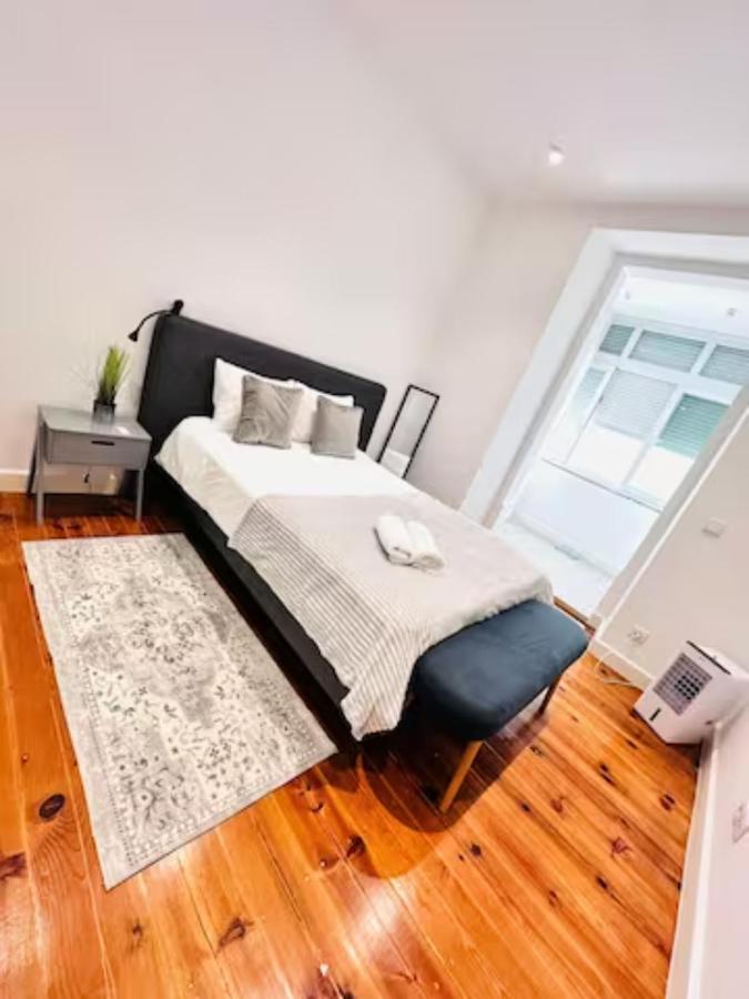 Apartment Large Flat Up 8pp
